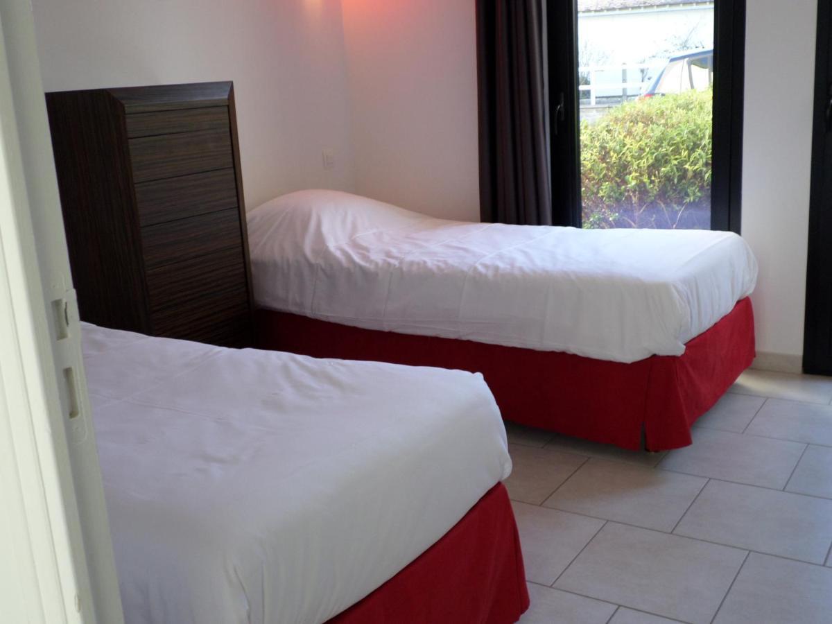 Gites "Bord De Mer" Pmr Ou "Arromanches" 2 Chambres En Front De Mer A Asnelles , 3Km D'Arromanches, 10Km De Bayeux Saint-Côme-de-Fresné 外观 照片